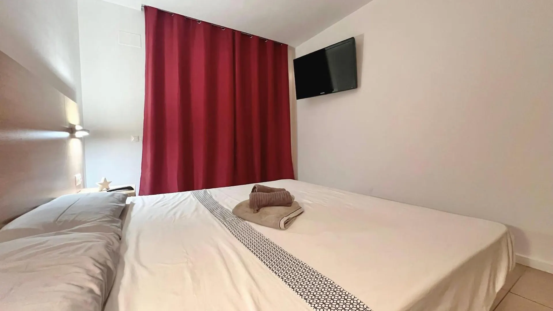 Trimar Victoria Apartment Lloret de Mar 0*,  Spain
