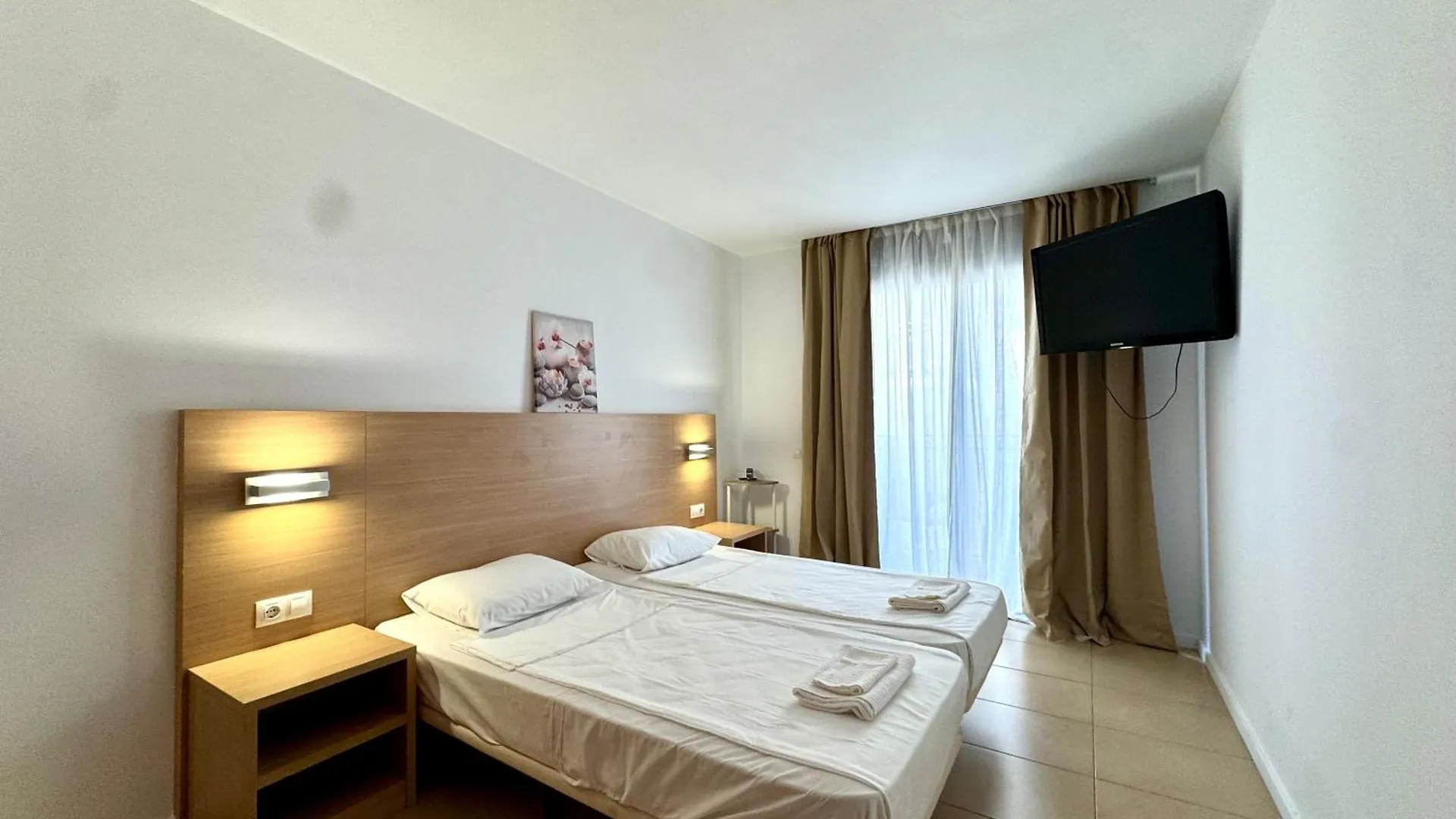 Trimar Victoria With Parking Apartman Lloret de Mar 0*,
